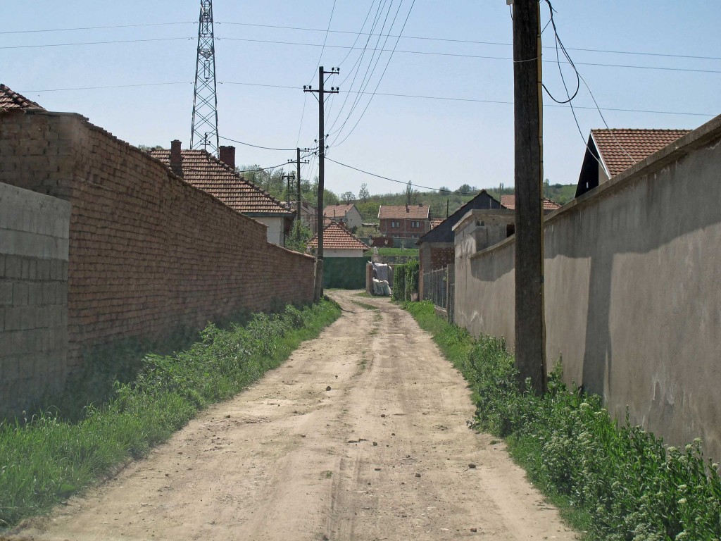 B-28-2-Traditional-walled-street